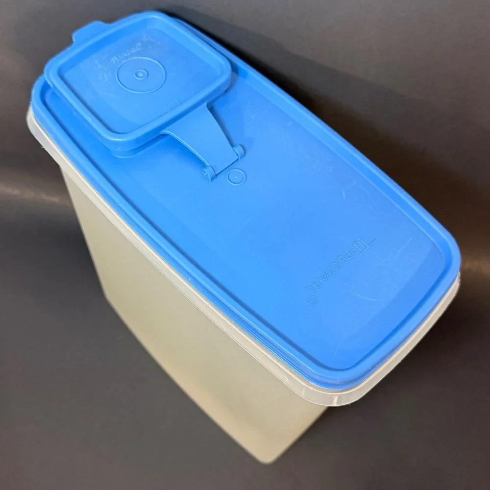 Tupperware Modular Mates Super Oval 4 Blue Flip Top Lid Clear 16.5 Cup Container